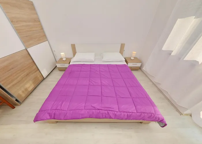 דירה Mirela זאדאר